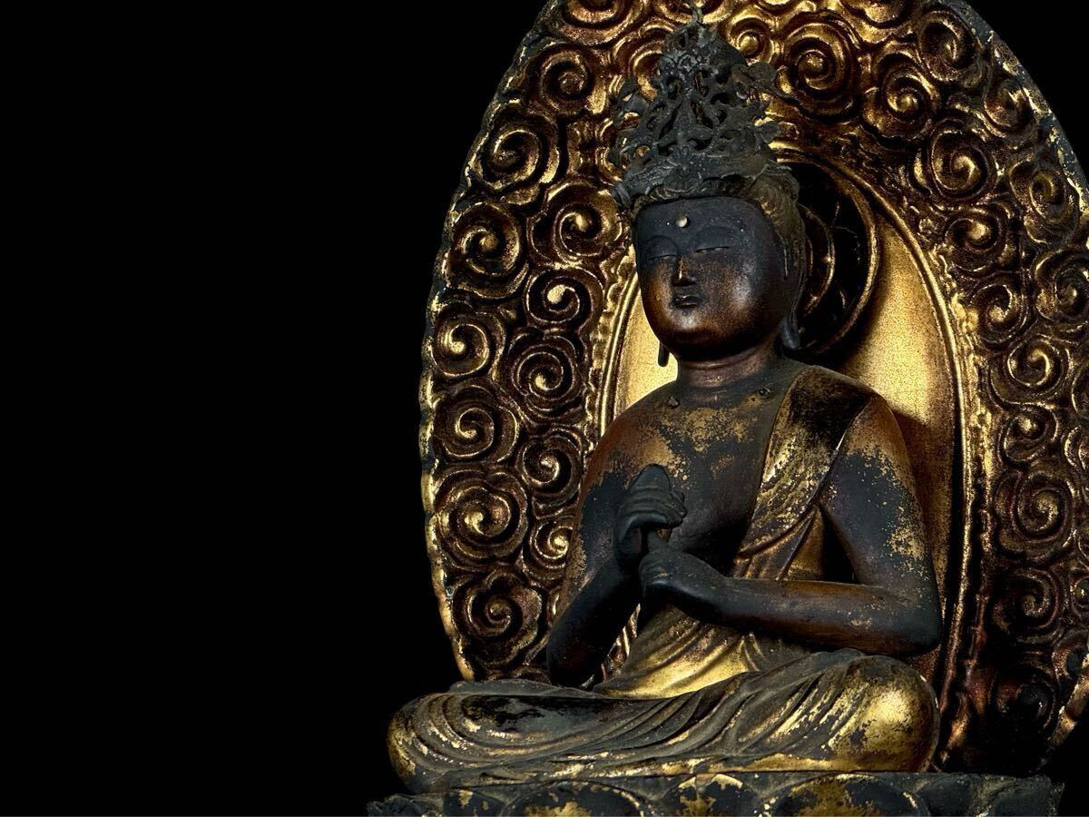  буддизм изобразительное искусство дерево гравюра большой день .. изображение . изображение высота 45. изображение Будды золотая краска . золотой маленький . скульптура час товар взамен [6b1018f3 5]