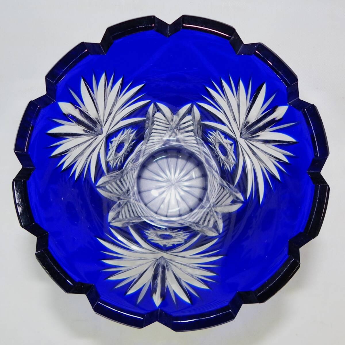 ゆうパック.80サイズ送料記載済み 切子 花瓶 フラワーポット Flower vase ワレも欠けも無し(赤枠.樂多我)_画像6