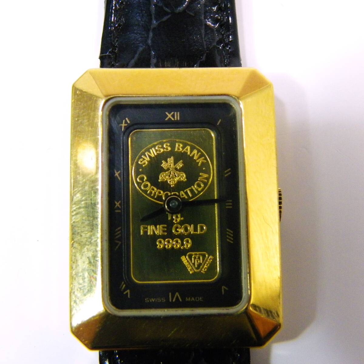  нестандартная пересылка.390 иен отправка OK Швейцария Bank печать чистота 999.9 in gotoGOLD женский. золотой часы здесь . обратная сторона крышка открыть . не Junk ( красный рамка-оправа. приятный )
