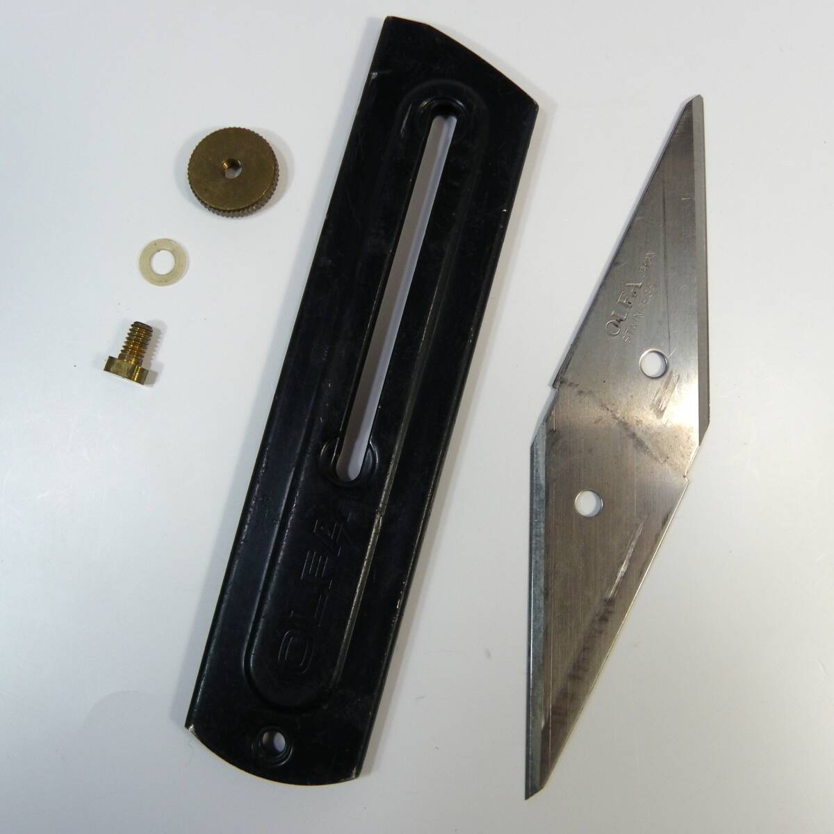 定形外郵便.270円発送OK オルファ OLFA クラフトナイフXL クラフトナイフ-L ナイフ 2本セット ハンドクラフト USEDです(赤枠.楽)_画像3