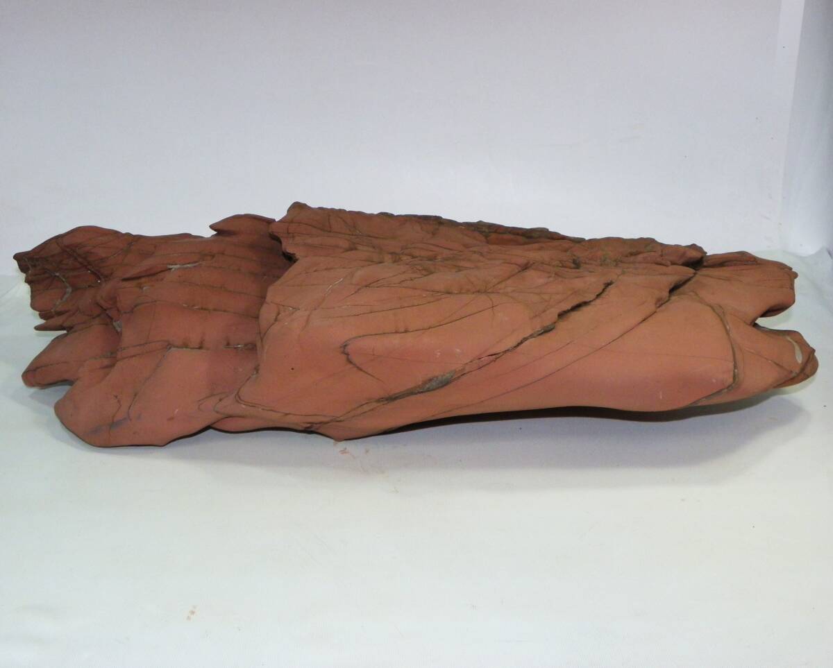 ゆうパック.120サイズ送料記載済み 天然石 紅石だと思います 庭石.飾り W/58cm位・H/30cm位・D/12cm位・22Kg位(赤枠.楽)_画像9