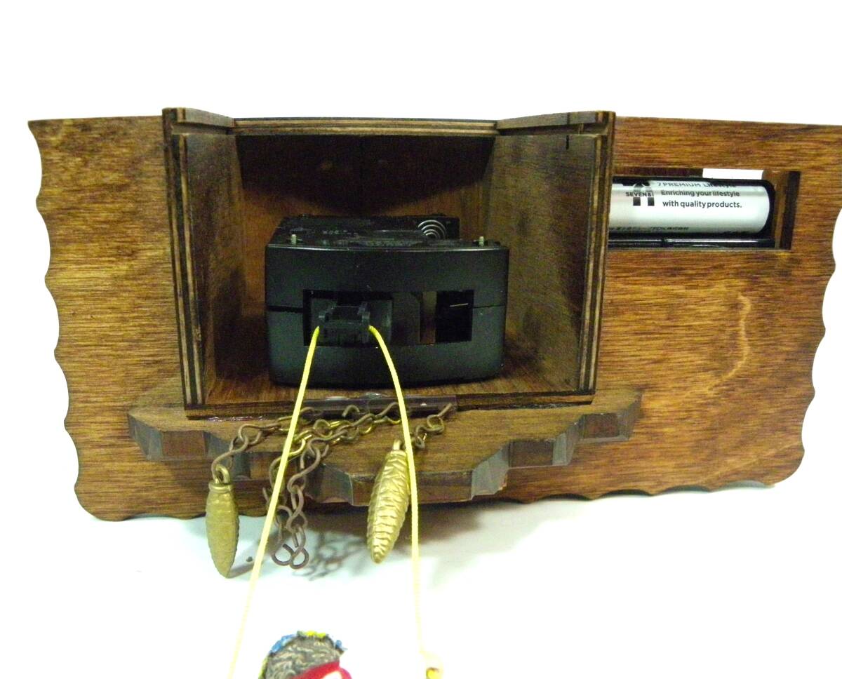 ゆうパック.80サイズ送料記載済み アルプスの少女ハイジ 掛け時計 おじいさんの山小屋 時間はおおむね正確 山羊回転OK(赤枠.楽)_画像6