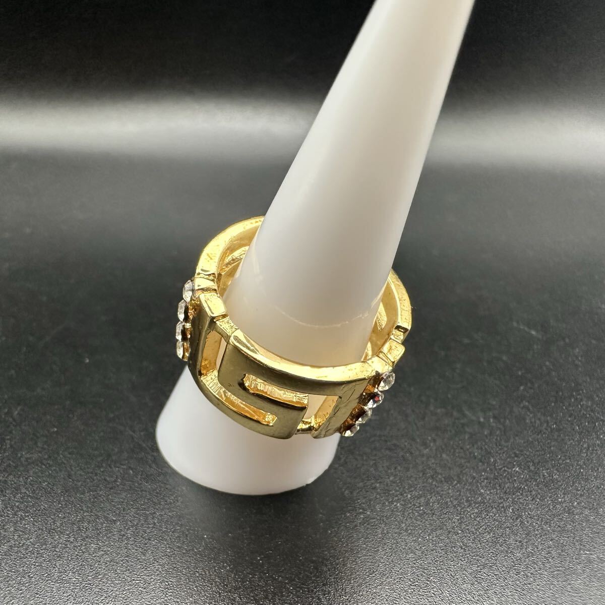 極美品　VERSACE　GIANNIVERSACE　ヴェルサーチ　ヴェルサーチェ　指輪　リング　　グレカ　メデューサ　ロゴ　刻印　_画像3