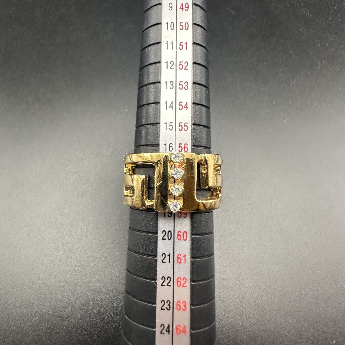 極美品　VERSACE　GIANNIVERSACE　ヴェルサーチ　ヴェルサーチェ　指輪　リング　　グレカ　メデューサ　ロゴ　刻印　_画像6