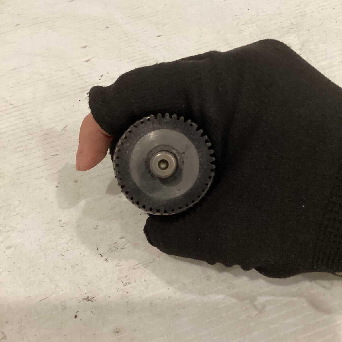 B46-54 スズキ レッツ CA4AA ピニオンギア　動作確認済み 純正部品_画像5