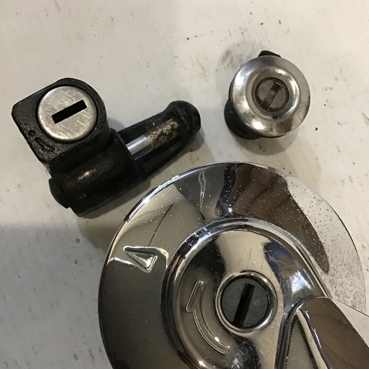 A34-1 ホンダ マグナ250 MC29 キーセット　純正部品 動作確認済み_画像2