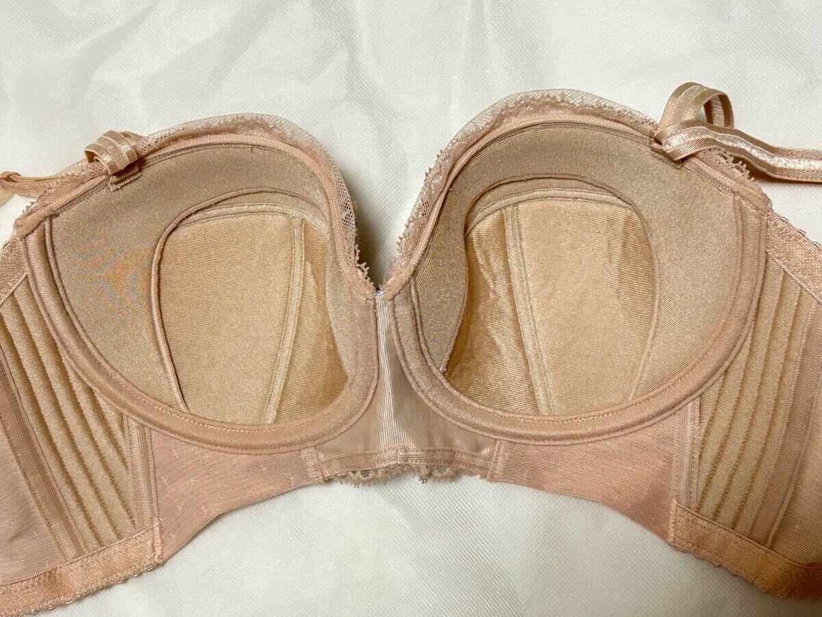 マルコ 補整下着 体型補整 リュミエス　1/ 2カップショートブラジャー ロゼ 美品　E70_画像3