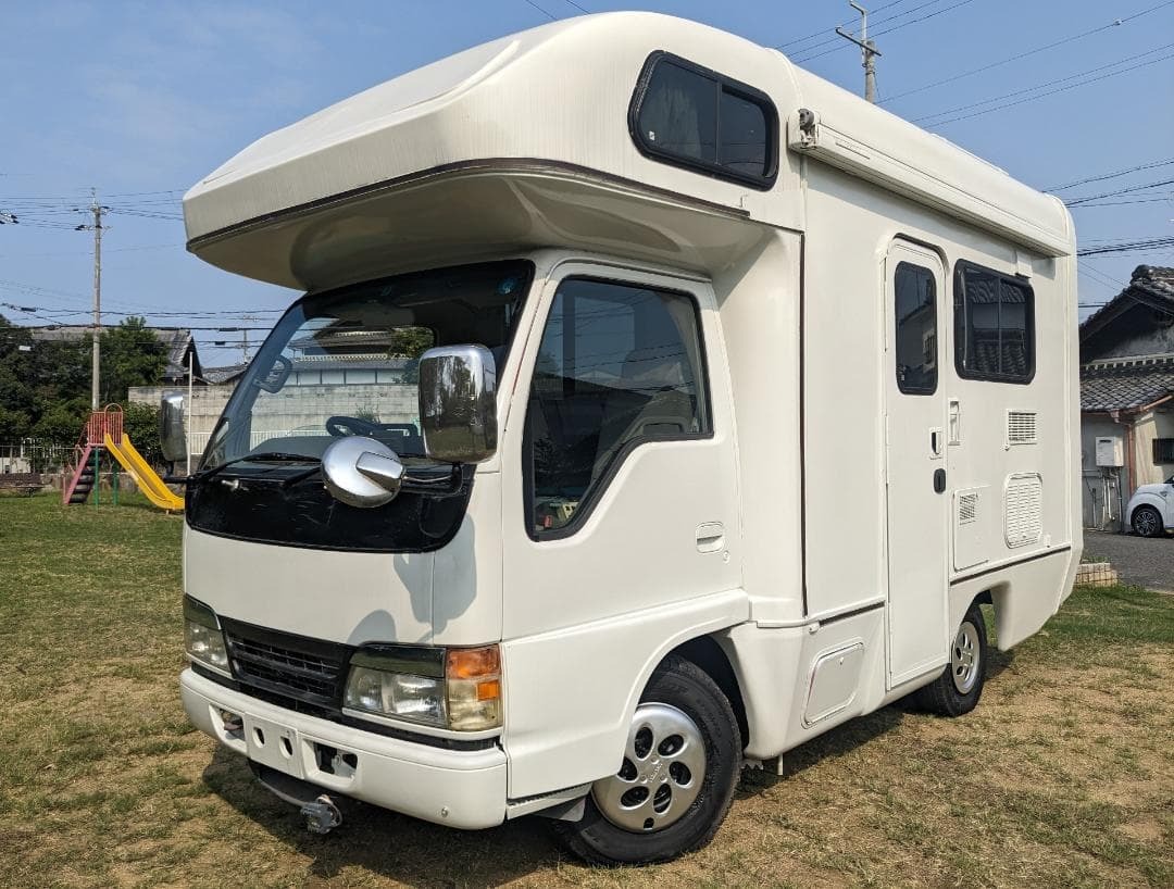 * небольшой пробег 6 десять тысяч kilo * машина для кемпинга * дизельная машина * автомат машина *.* спальное место в транспортном средстве *.. спальное место 3+ заменяемый спальное место 1=4 человек ...*6 посадочных мест * прекрасный машина * суша бесплатная доставка 