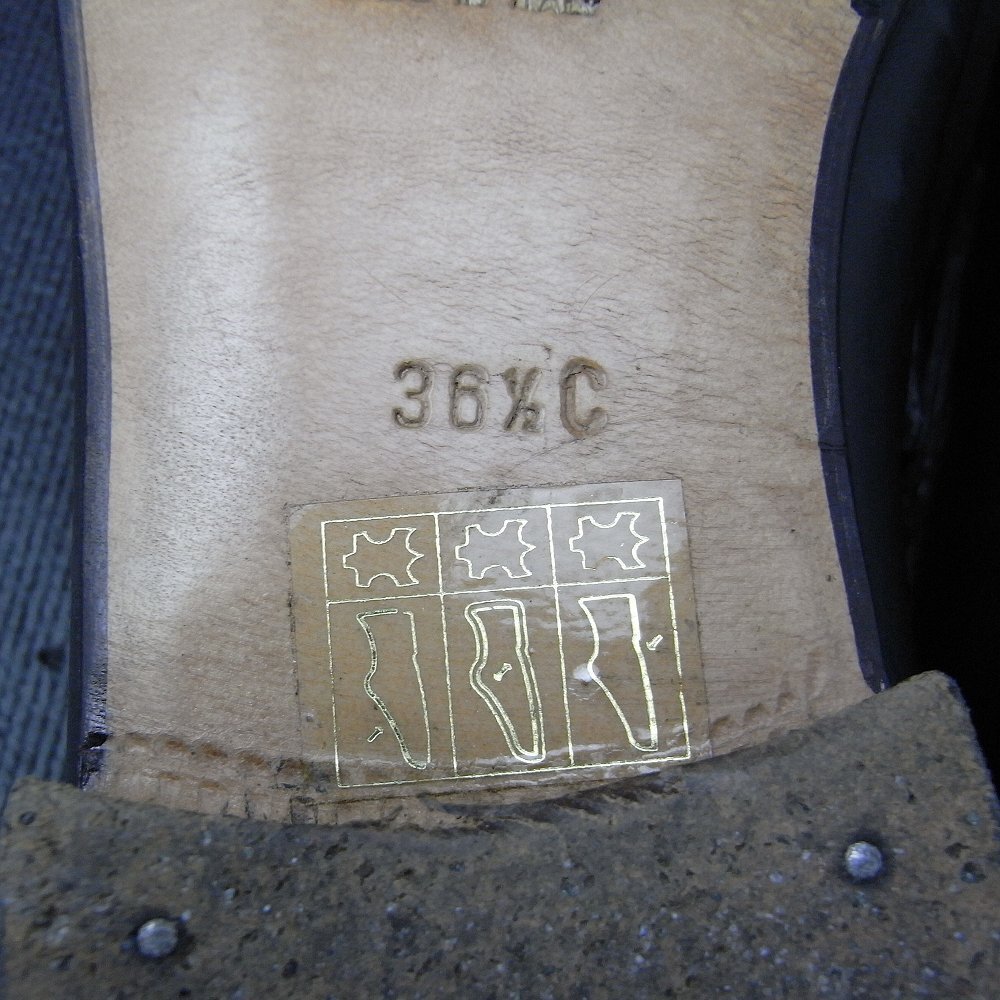 グッチ　GUCCI　ビットローファー　ゴールド×ブラック　EU36.5（23.5cm）　箱入り　皮靴　金×黒_画像9