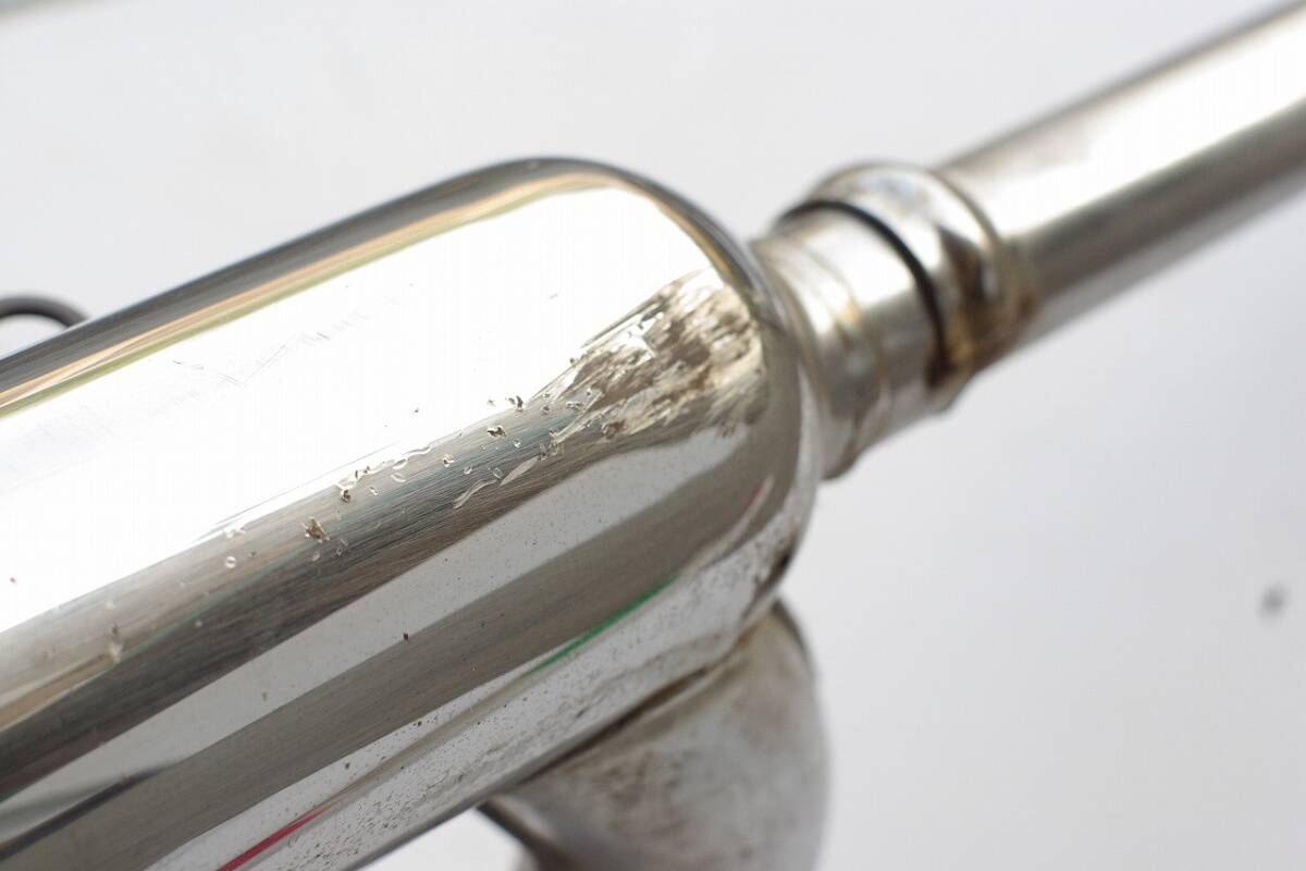 カワサキ W400 純正 マフラー 右側 KHI K 504 ガリキズ大_画像9