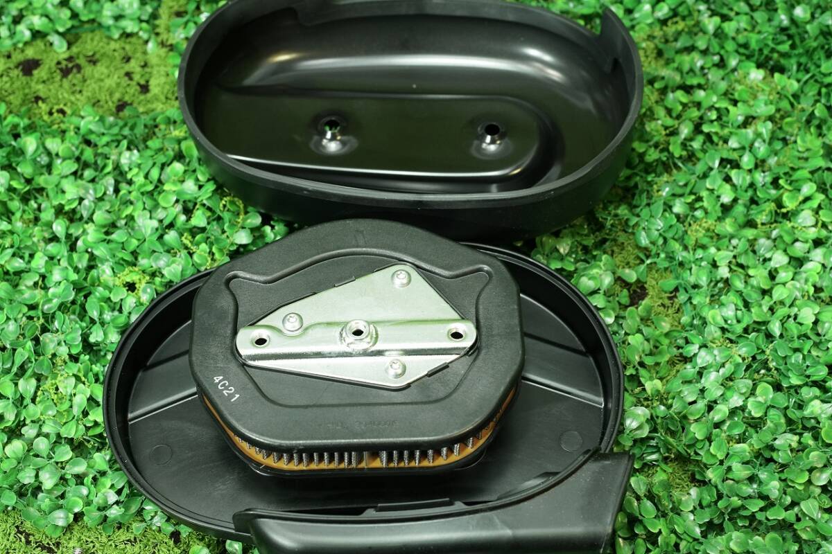 ハーレー　スポーツスター　XL883 　純正　エアクリーナーボックス_画像2