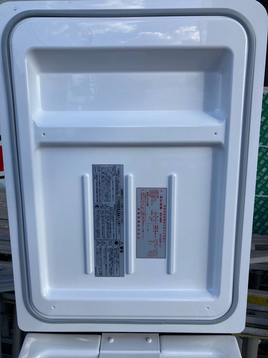 k10【中古品】★ENGEL エンゲル 車載用電気冷蔵庫 冷凍冷蔵庫 32L 21kg MT35F－D1　IT1RGCPKN1RG_画像6