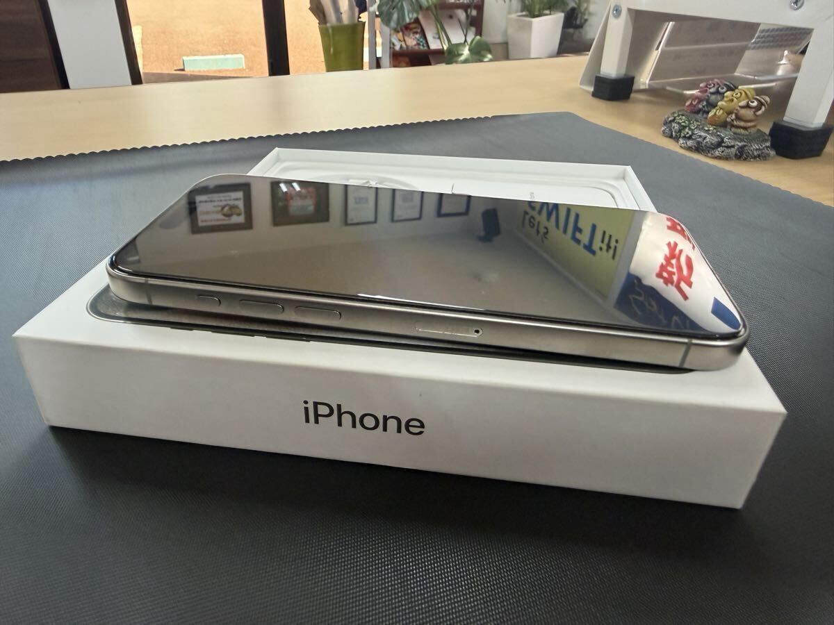 iPhone 15Pro Max 512GB натуральный титан прекрасный товар