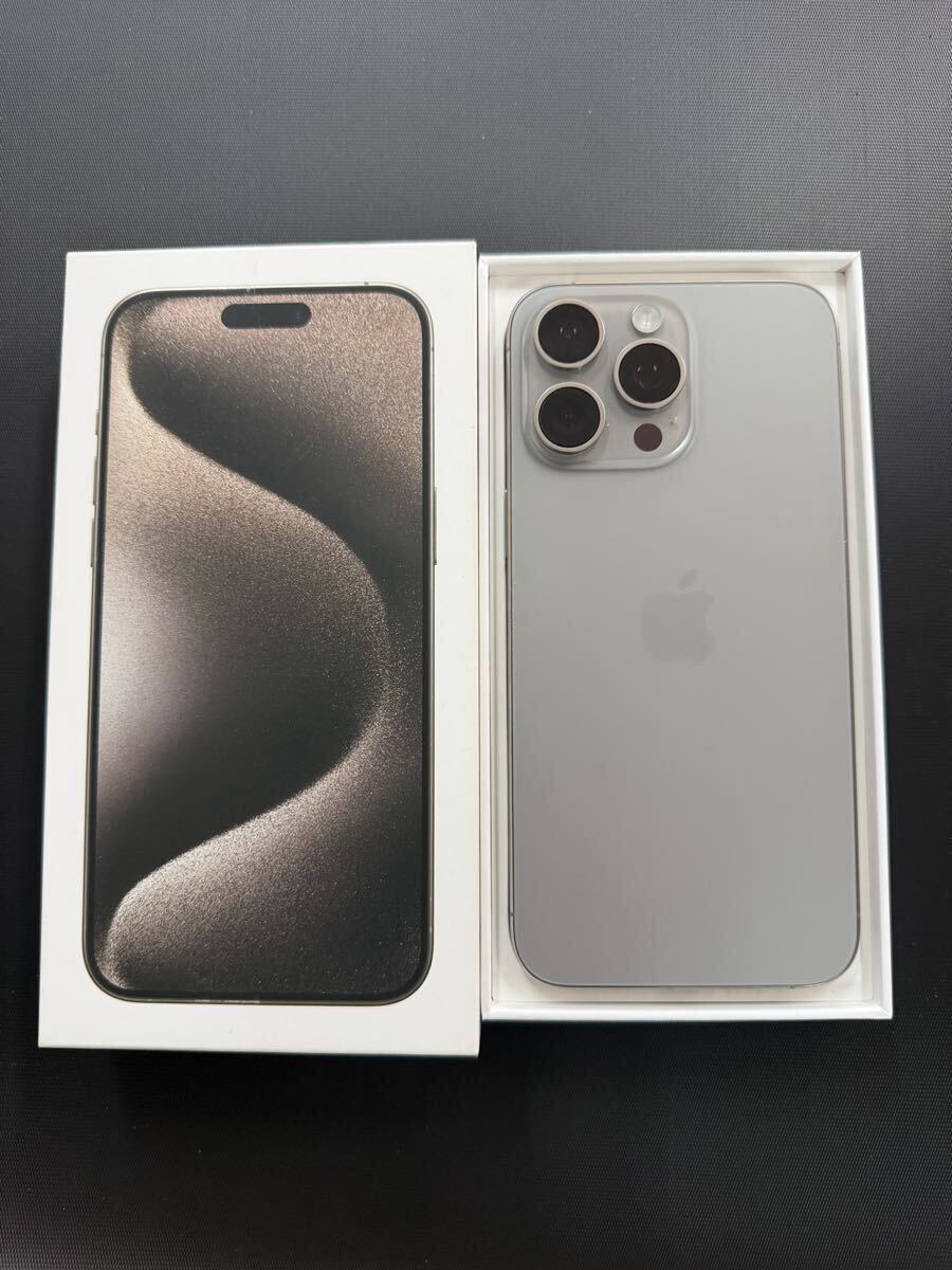 iPhone 15Pro Max 512GB натуральный титан прекрасный товар