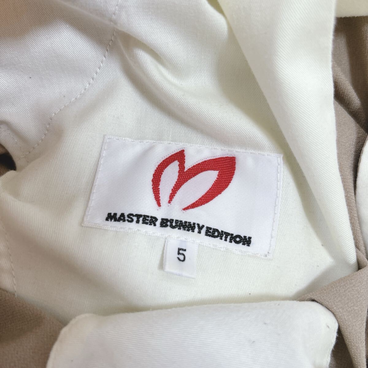 【美品】マスターバニーエディジョン　スーツ　セットアップ　ベージュ　2ボタン　MASTER BUNNY EDITION おしゃれ　ストレッチ性_画像9