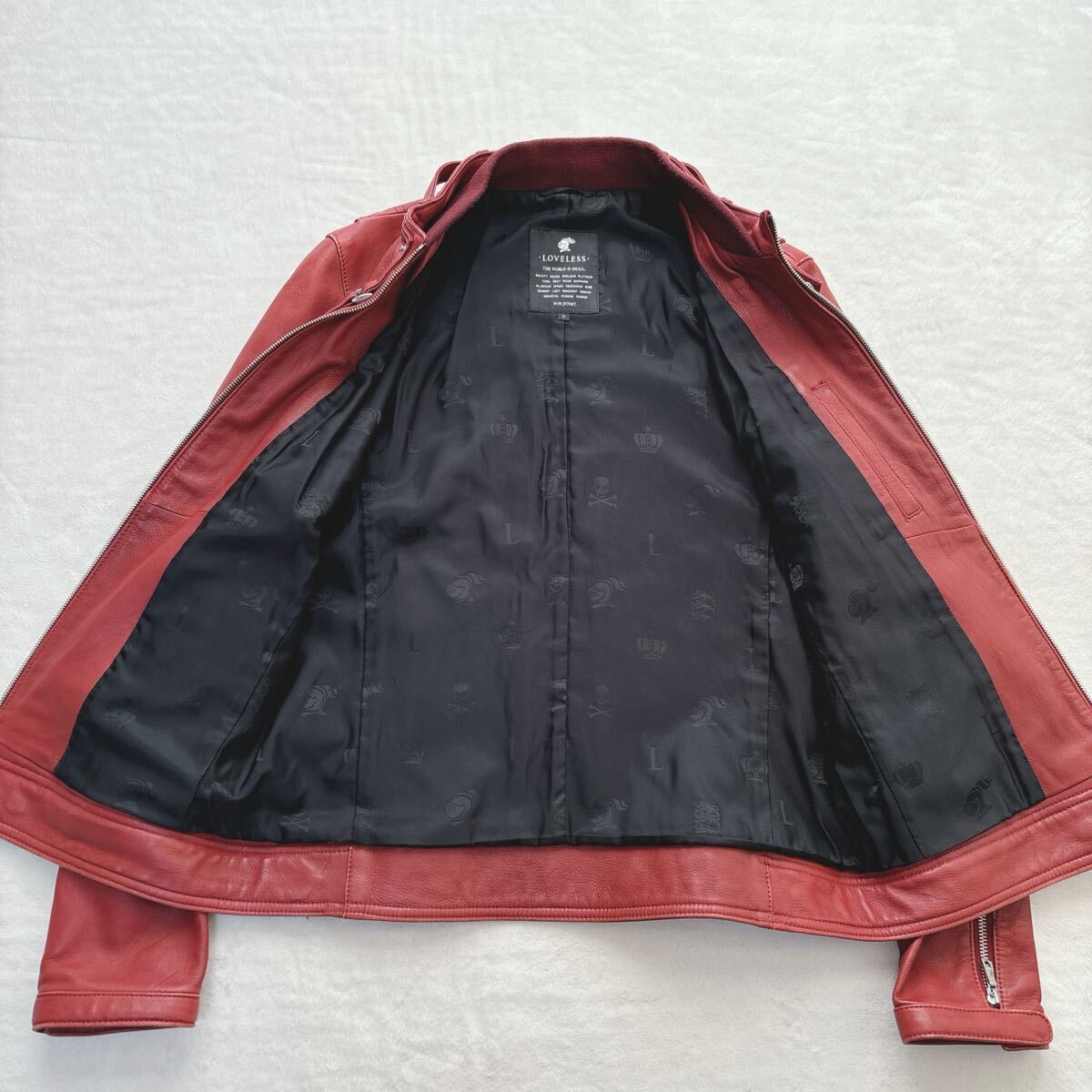 【美品】ラブレス LOVELESS レザージャケット ライダース 羊革 赤 シャドーモノグラム ラムレザー おしゃれ カジュアル バイカー_画像4