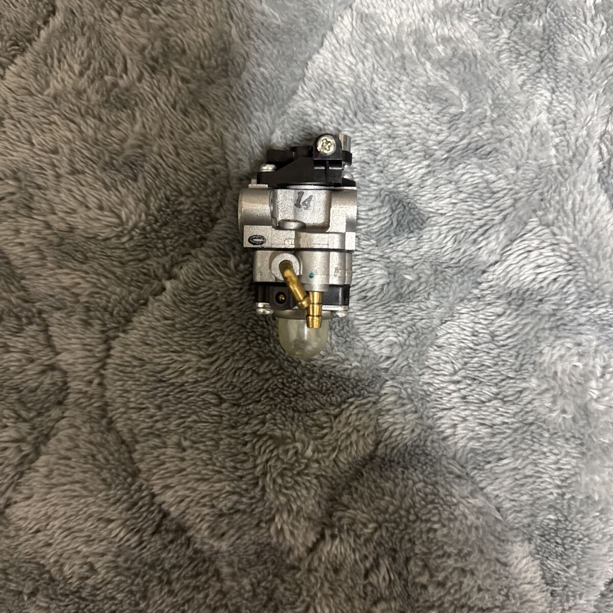 丸山BIGM用　純正品23ccキャブレター新品未使用_画像2