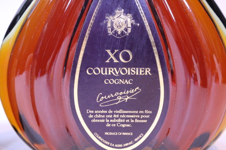 p-3624 未開栓古酒 COURVOISIER クルボアジェ NAPOLEON コニャック ブランデー 700mL 3本_画像5