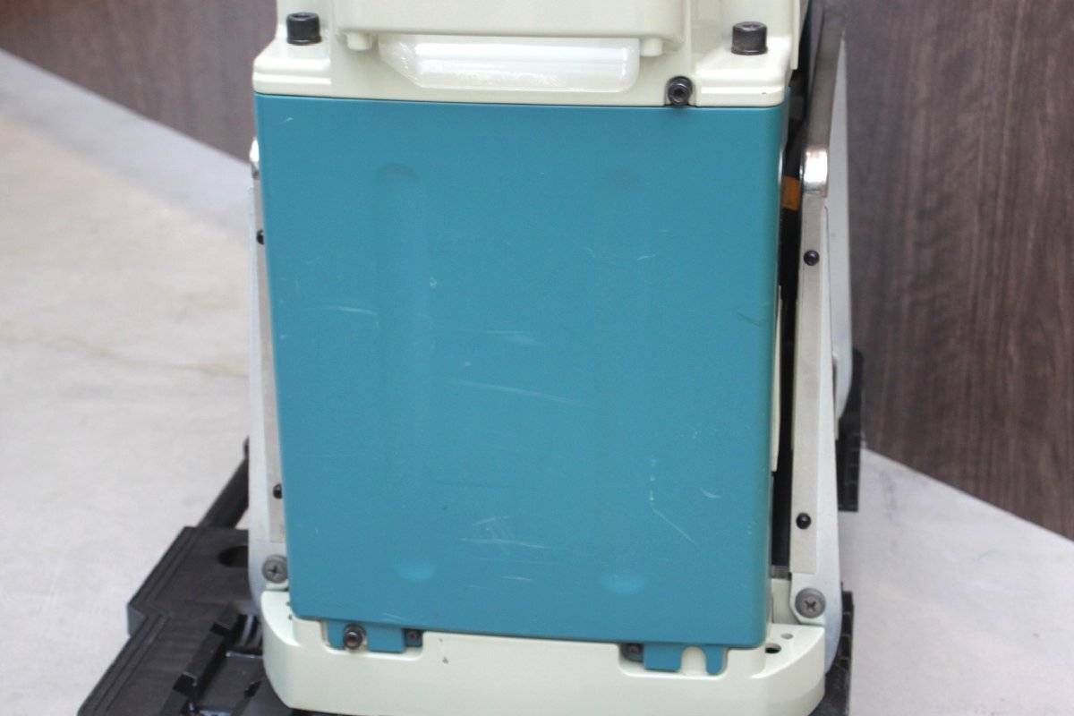 1K858☆ マキタ Makita ☆ 304mm自動カンナ 2012NB 美品 【ニューポーン】_画像4