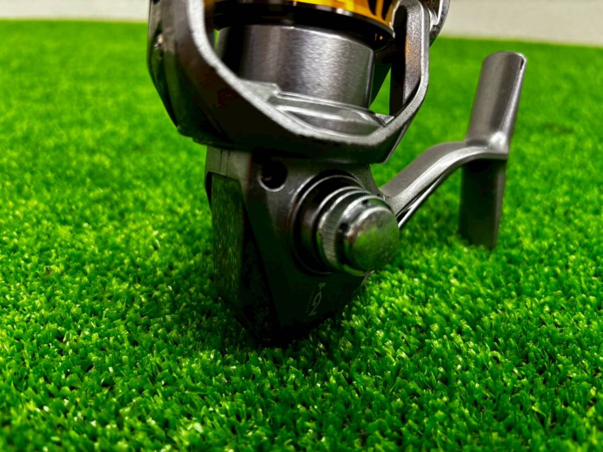 T1117A シマノ セドナ C2000S 1000 2点 まとめ セット リール スピニングリール 磯釣り 釣具 釣り用具 フィッシング SHIMANO SEDONA 現状品_画像7