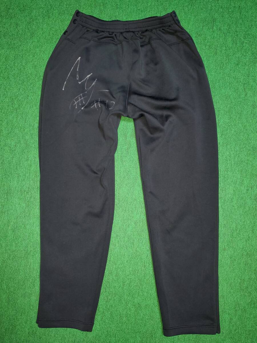 秋田 ノーザンハピネッツ ジャージ パンツ 西野曜 サイン入り / XXL アンダーアーマー 美品 Bリーグ　全開 バスパン フルオープン_画像5