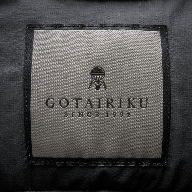 ◇◆GOTAIRIKU（五大陸）/ふんわり包み込むような着心地◎！肩凝り知らずの軽量感でホッコリ暖かなダウンロングコート【L】/9.9万_画像4