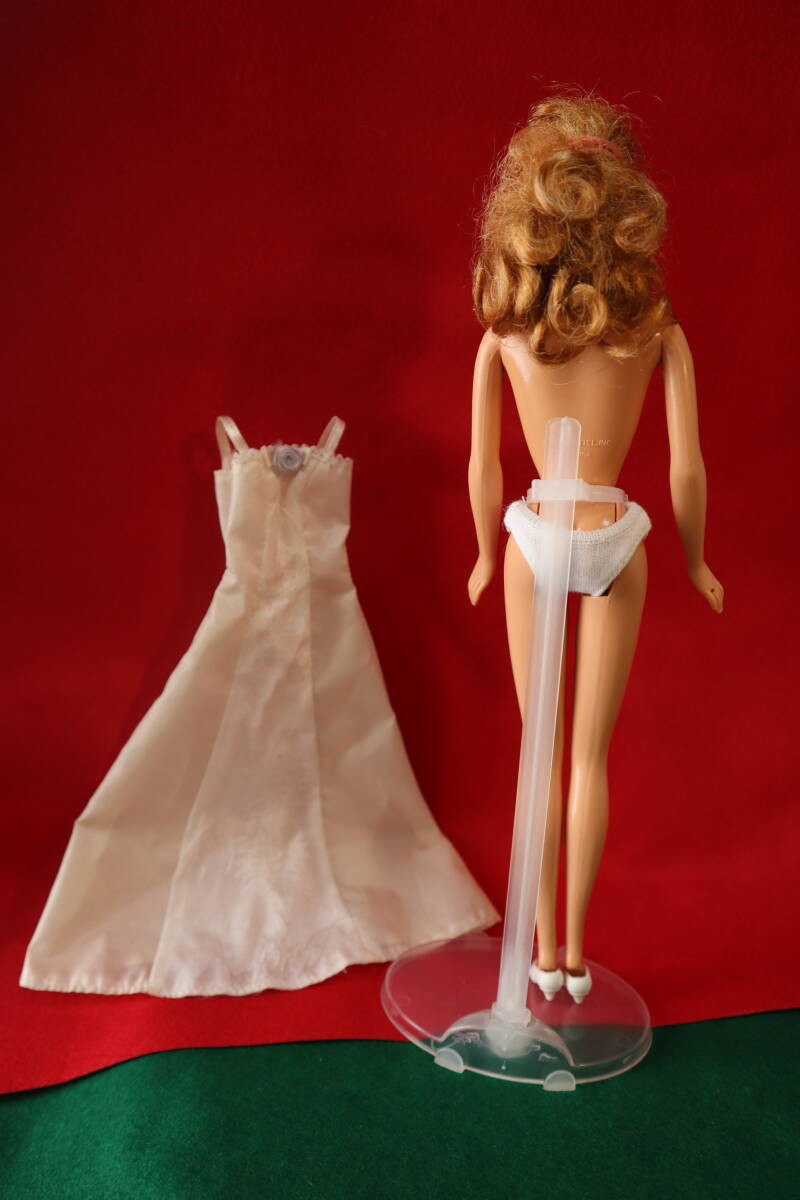 バービー人形　ウェディングドレス姿の優しい顔だちの１９９１年製の比較的状態の良いMATIEL社の逸品です_画像5