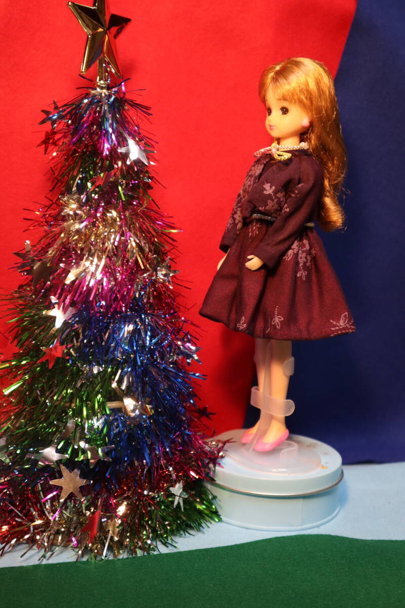 リカちゃん　落ち着いた雰囲気のべイシックな色白しっとりした美人さん　美品です。_画像3