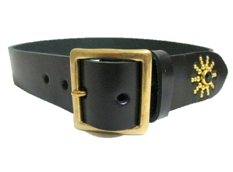 真鍮製バックル　栃木レザー　エンドオンリースタッズベルト　黒（ブラックスポッツ）一枚革_画像2