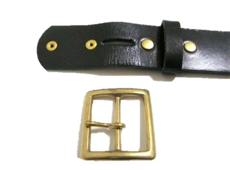 真鍮製バックル　栃木レザー　エンドオンリースタッズベルト　黒（ブラックスポッツ）一枚革_画像6