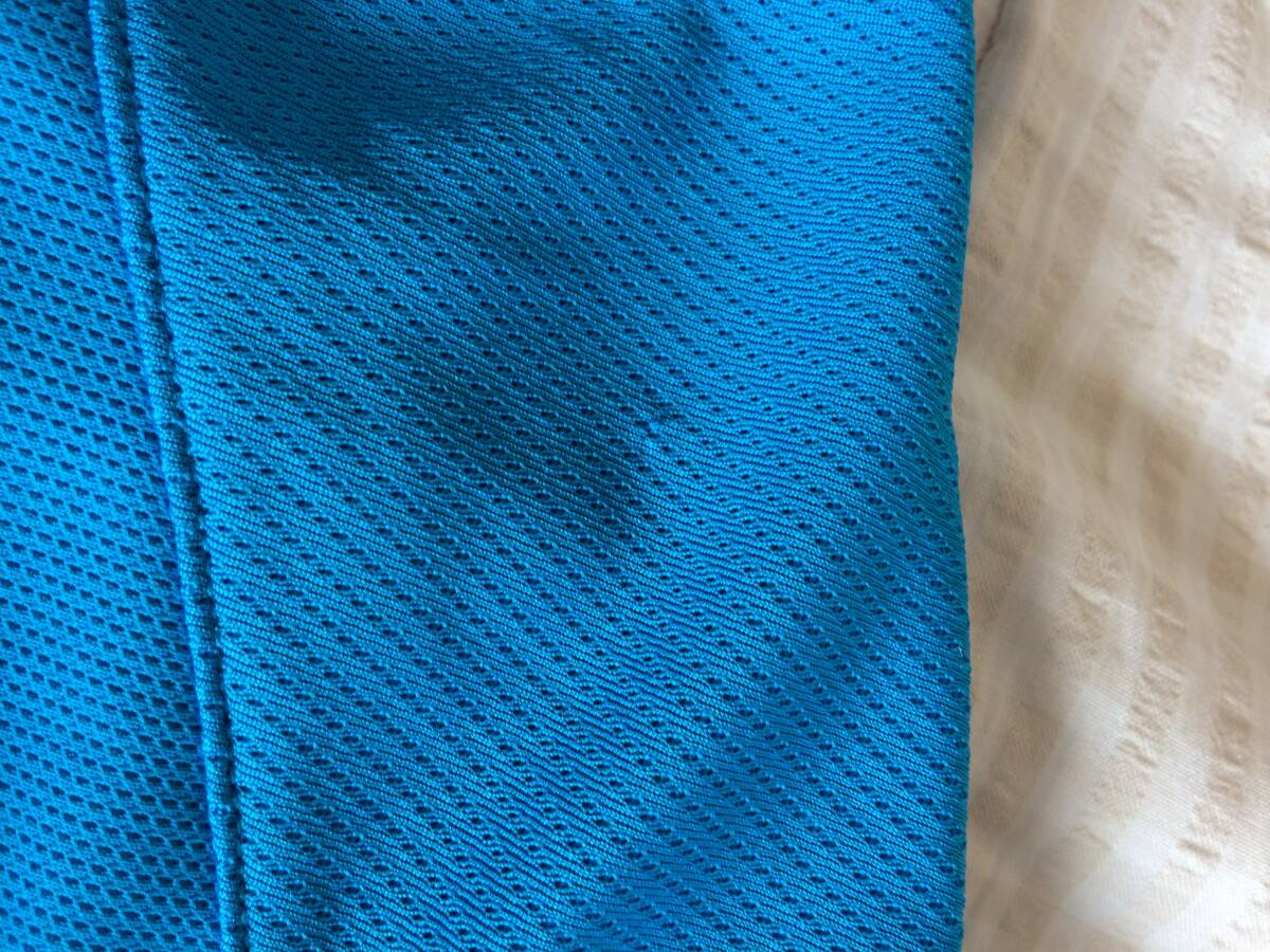 ユニクロ　メッシュクルーネックTシャツ　メンズSサイズ　コバルトブルー◆送料185円（クリックポスト/追跡可能）スポーツユーティリティ_画像9