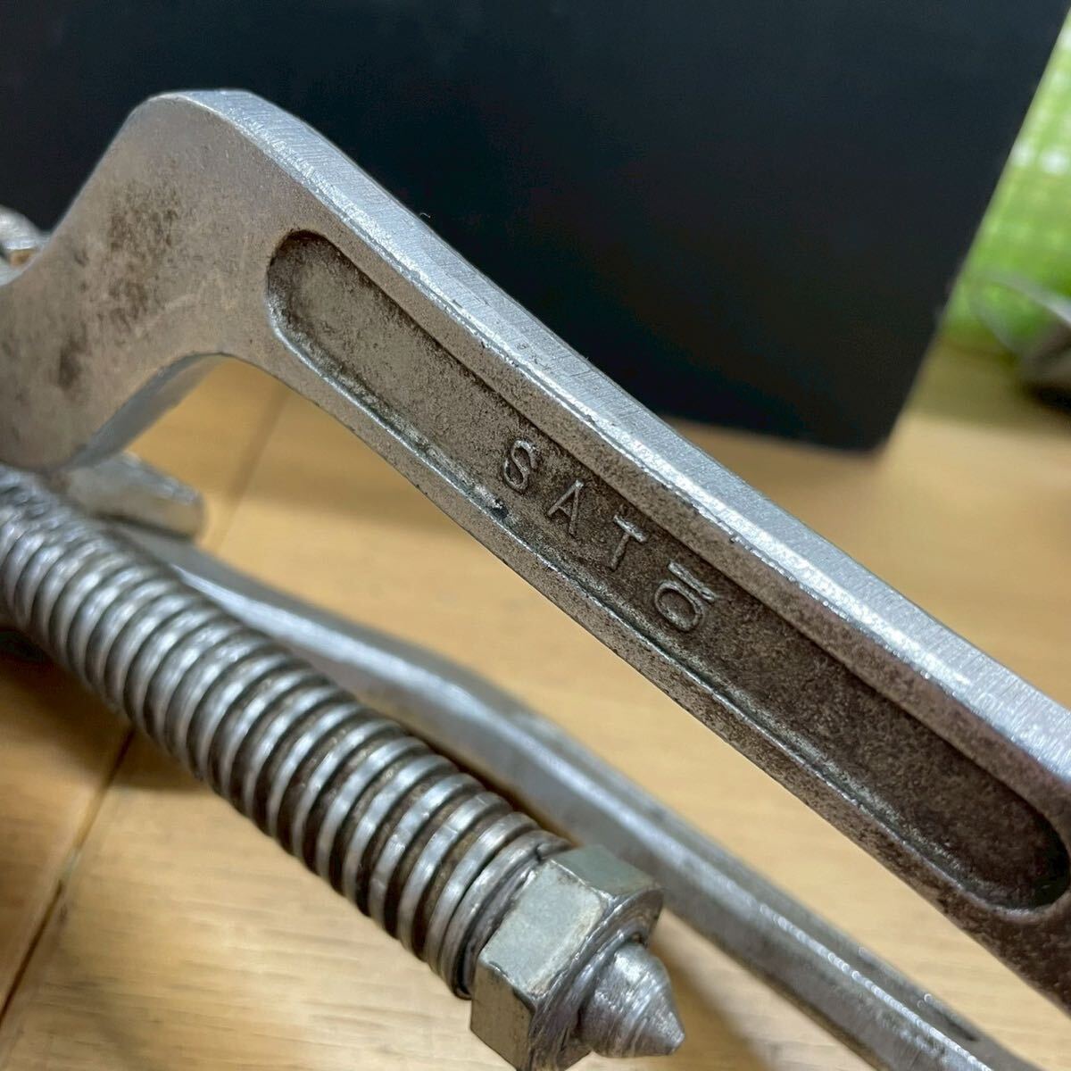 ww6550 SATO サトー 三爪ギアプーラー 引き抜き作業 工具_画像2