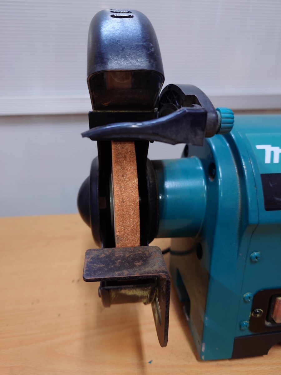 マキタ 卓上グラインダ GB602　中古品　2015年製　アート家財便発送　札幌市 makita_画像4