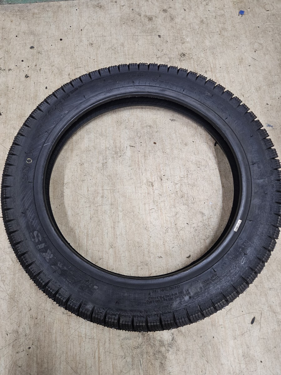 新品 マキシス　snow　2.75-14　カブ　スパイクタイヤ　ピン　CRM GS スノー　_画像1