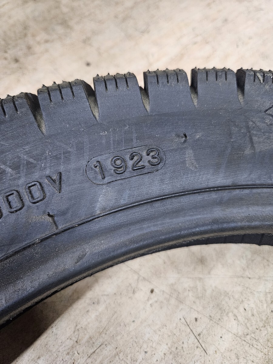 新品 マキシス　snow　2.75-14　カブ　スパイクタイヤ　ピン　CRM GS スノー　_画像5