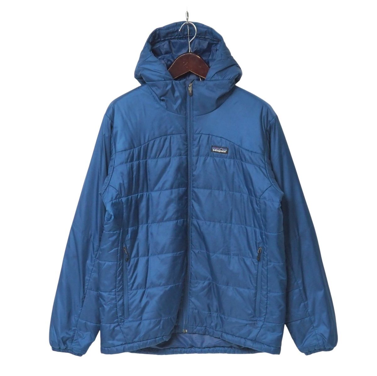 TI6201◎patagonia パタゴニア 83974F9 マイクロパフジャケット 83974F9 中綿:プリマロフト メンズL ブルー系 ジップ フーデッドジャケット_画像1