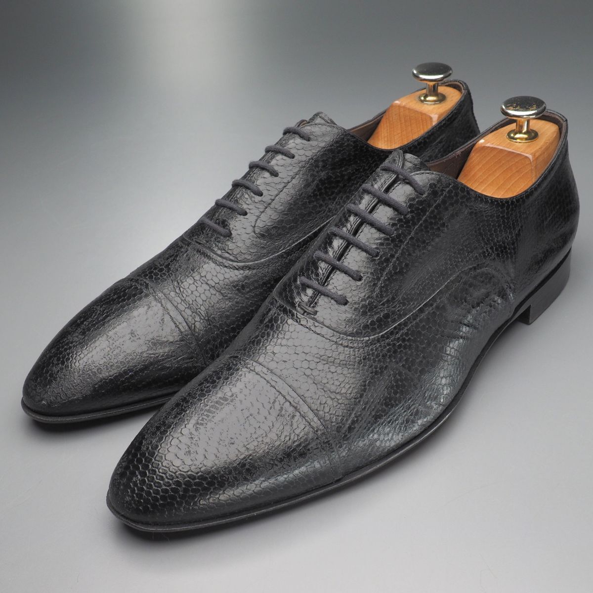 W5398//イタリア製*チェザーレパチョッティ*メンズ6/リザード型押し革/ストレートチップ/キャップトゥ/レザーシューズ/革靴/黒/ブラック_画像1