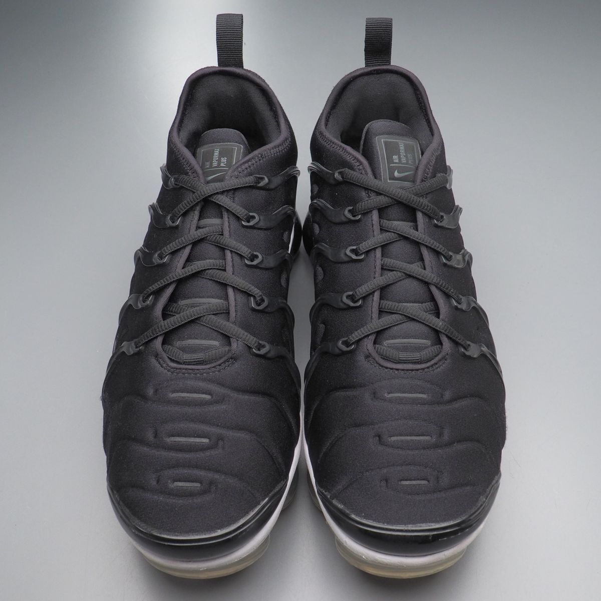 SMI2659//* Nike /NIKE* мужской US9.5/ воздушный veipa- Max плюс /AIR VAPORMAX PLUS/ спортивные туфли / low cut / обувь / чёрный / черный /924453-010