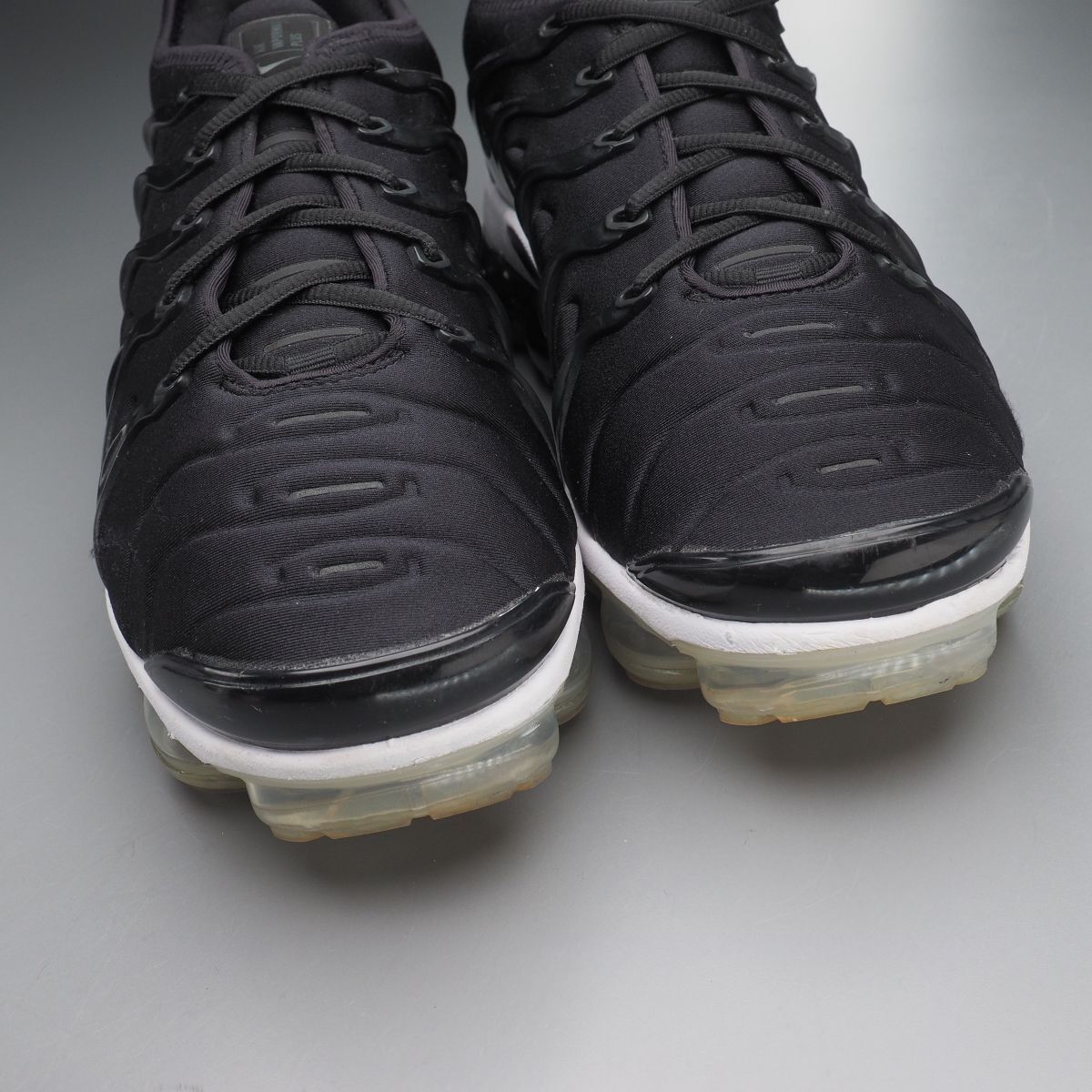 SMI2659//* Nike /NIKE* мужской US9.5/ воздушный veipa- Max плюс /AIR VAPORMAX PLUS/ спортивные туфли / low cut / обувь / чёрный / черный /924453-010