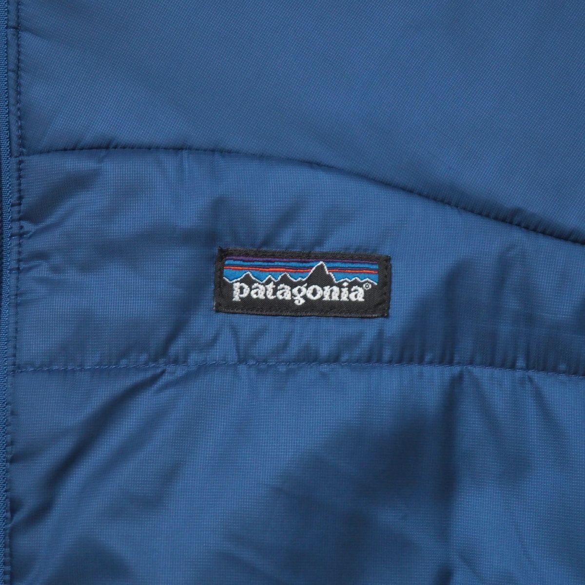 TI6201◎patagonia パタゴニア 83974F9 マイクロパフジャケット 83974F9 中綿:プリマロフト メンズL ブルー系 ジップ フーデッドジャケット_画像5