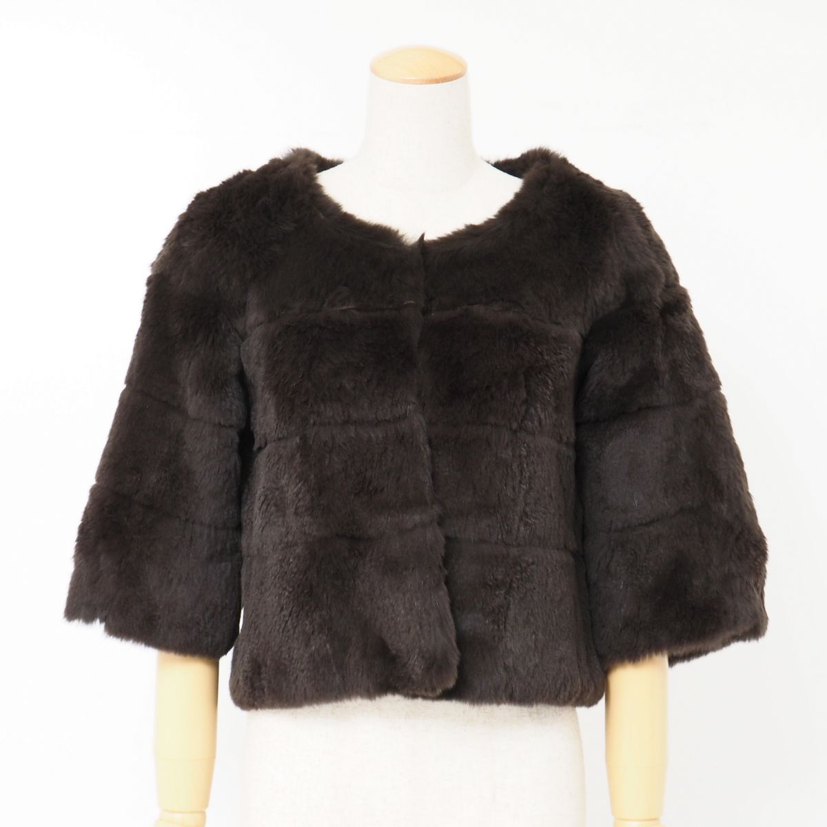 GS5741▽ジュンコシマダ 49AV.junko shimada ラビットファージャケット 毛皮 ショート丈 ノーカラー サイズ38 ダークブラウン系_画像1