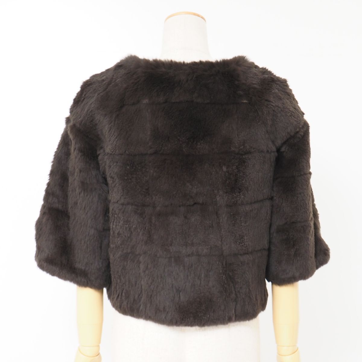GS5741▽ジュンコシマダ 49AV.junko shimada ラビットファージャケット 毛皮 ショート丈 ノーカラー サイズ38 ダークブラウン系_画像2