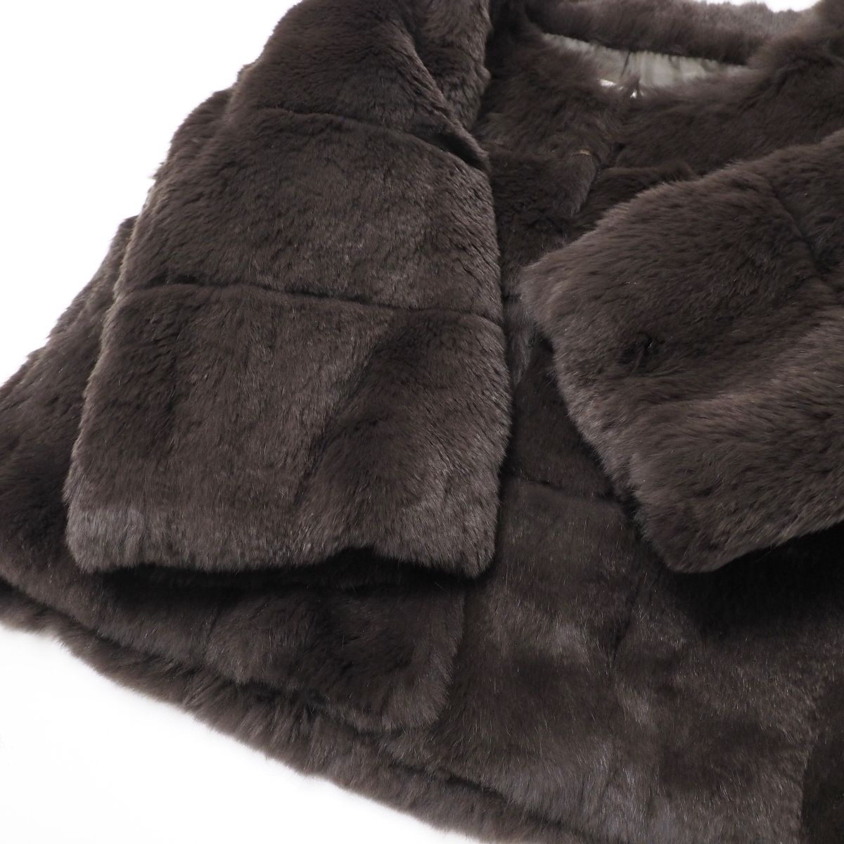 GS5741▽ジュンコシマダ 49AV.junko shimada ラビットファージャケット 毛皮 ショート丈 ノーカラー サイズ38 ダークブラウン系_画像4