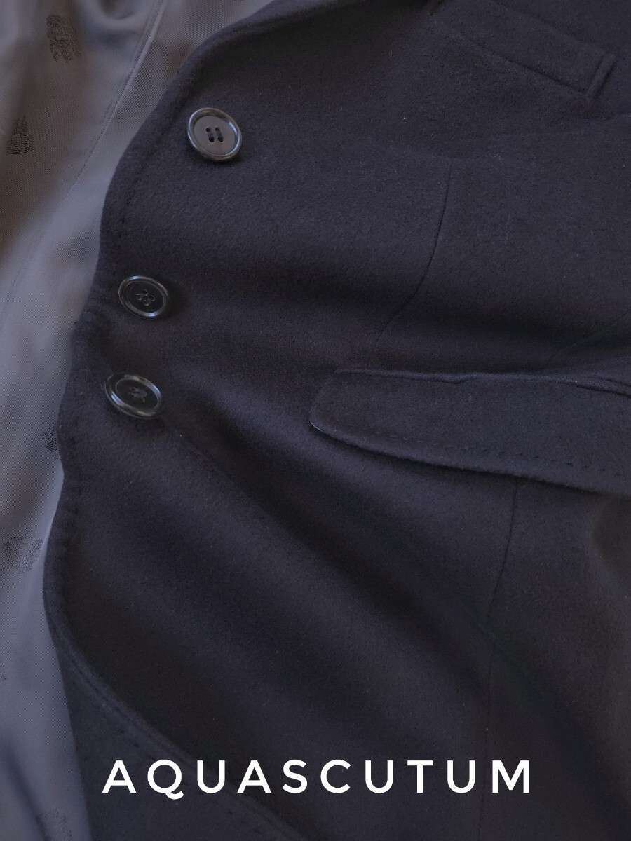 超高級 極美品 Aquascutum セレブ御用達憧れのトラッドチェスターコート 豪華裏地デザイン アクアスキュータム 圧倒的優雅なスタイル_画像4