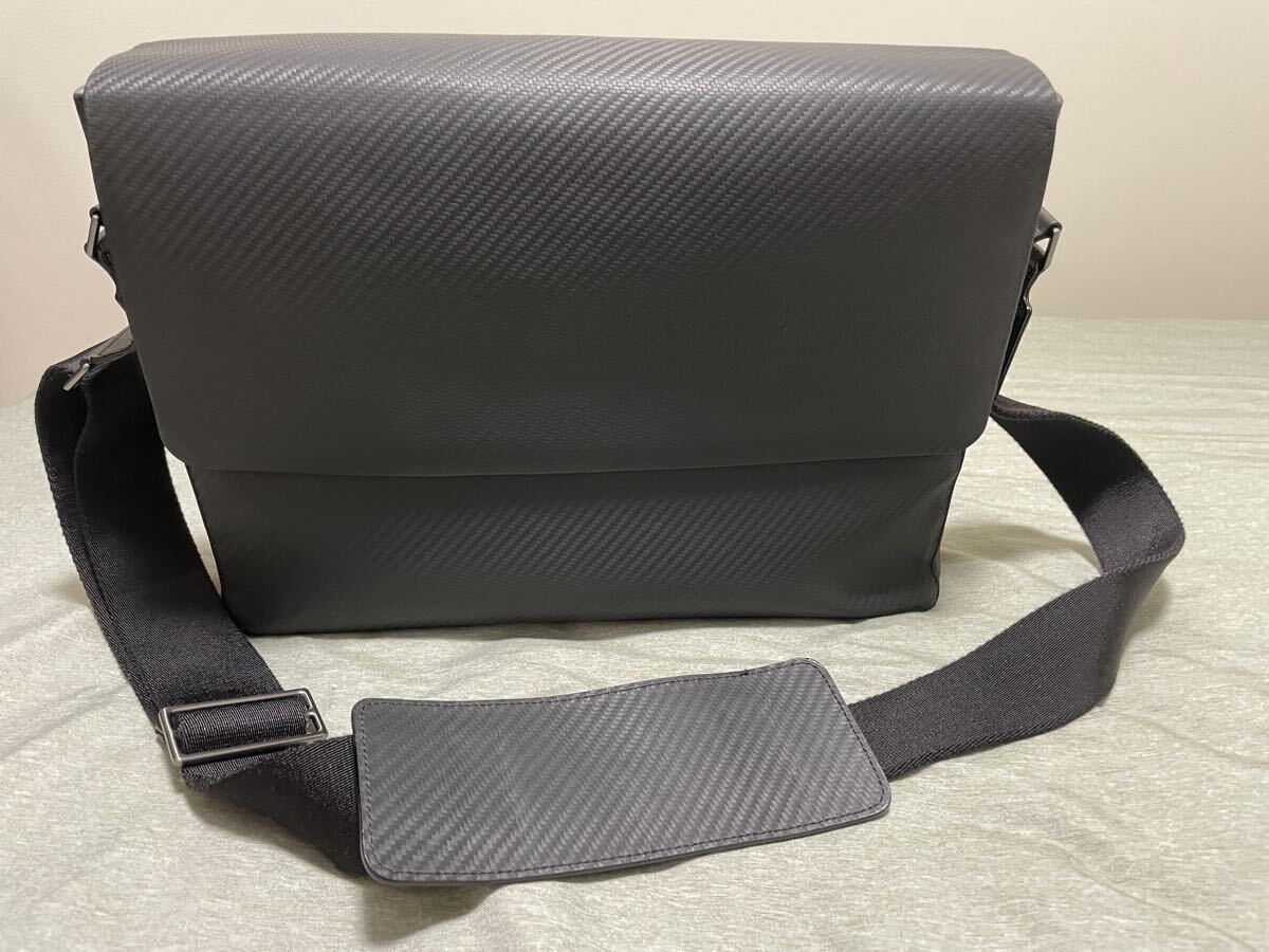 ほぼ未使用 ダンヒル dunhill メッセンジャーバッグ ショルダーバッグ ロゴ ブラック ビジネス 普段使い メッセンジャー_画像1