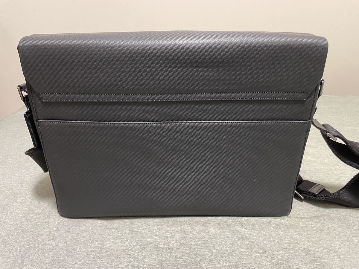 ほぼ未使用 ダンヒル dunhill メッセンジャーバッグ ショルダーバッグ ロゴ ブラック ビジネス 普段使い メッセンジャー_画像2