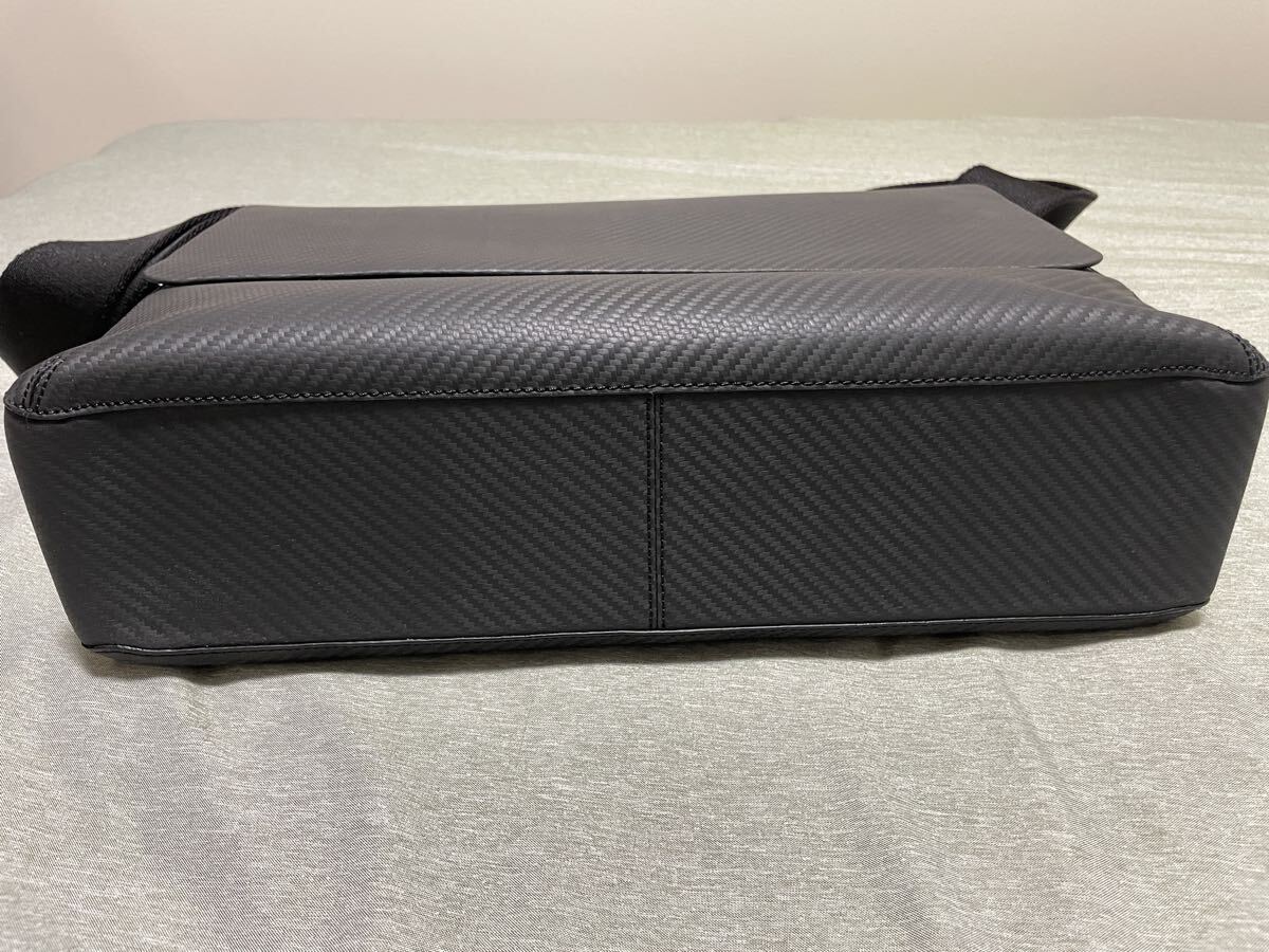 ほぼ未使用 ダンヒル dunhill メッセンジャーバッグ ショルダーバッグ ロゴ ブラック ビジネス 普段使い メッセンジャー_画像3