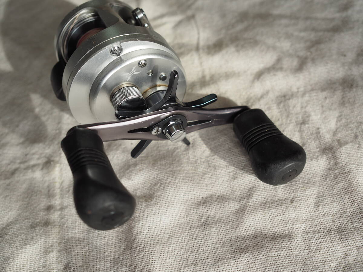 ♪♪シマノ　オシアカルカッタ　200PG　右　日本製♪♪_画像2