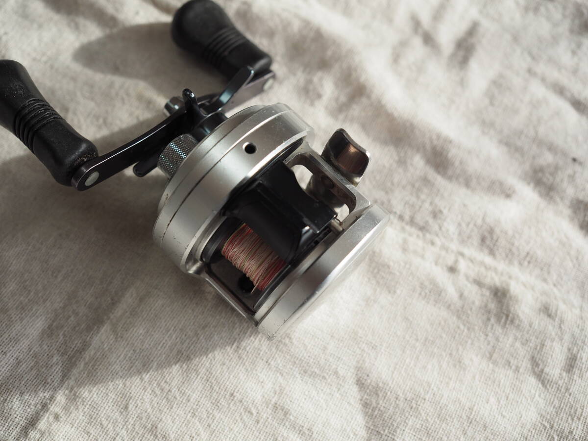 ♪♪シマノ　オシアカルカッタ　200PG　右　日本製♪♪_画像5