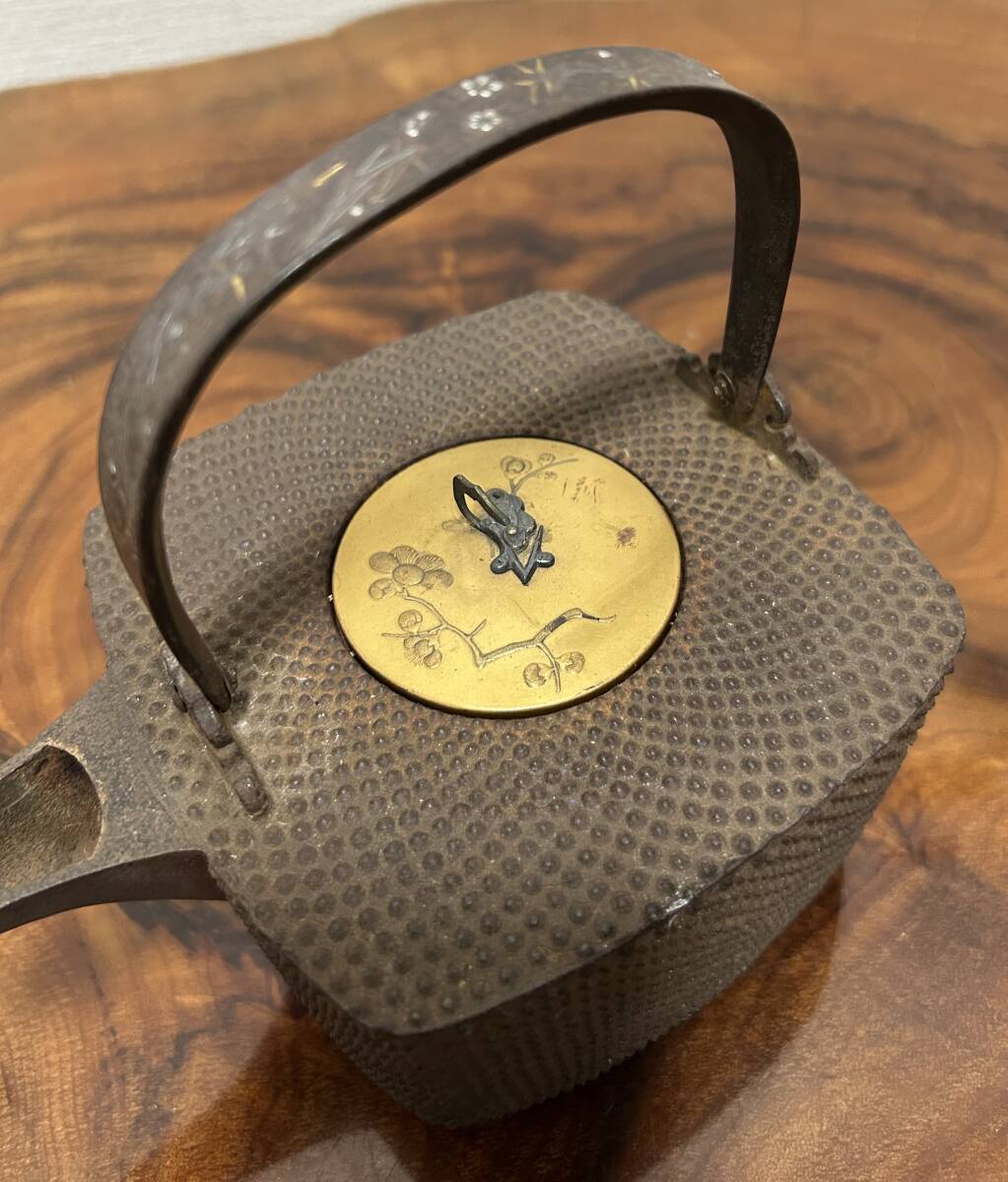 【金工作品】銚子/鉄瓶/霞模様/金蓋/職人技/宮廷行事/酒器/祝宴/時代物/明治時代～/状態良好/骨董/古美術/_画像3